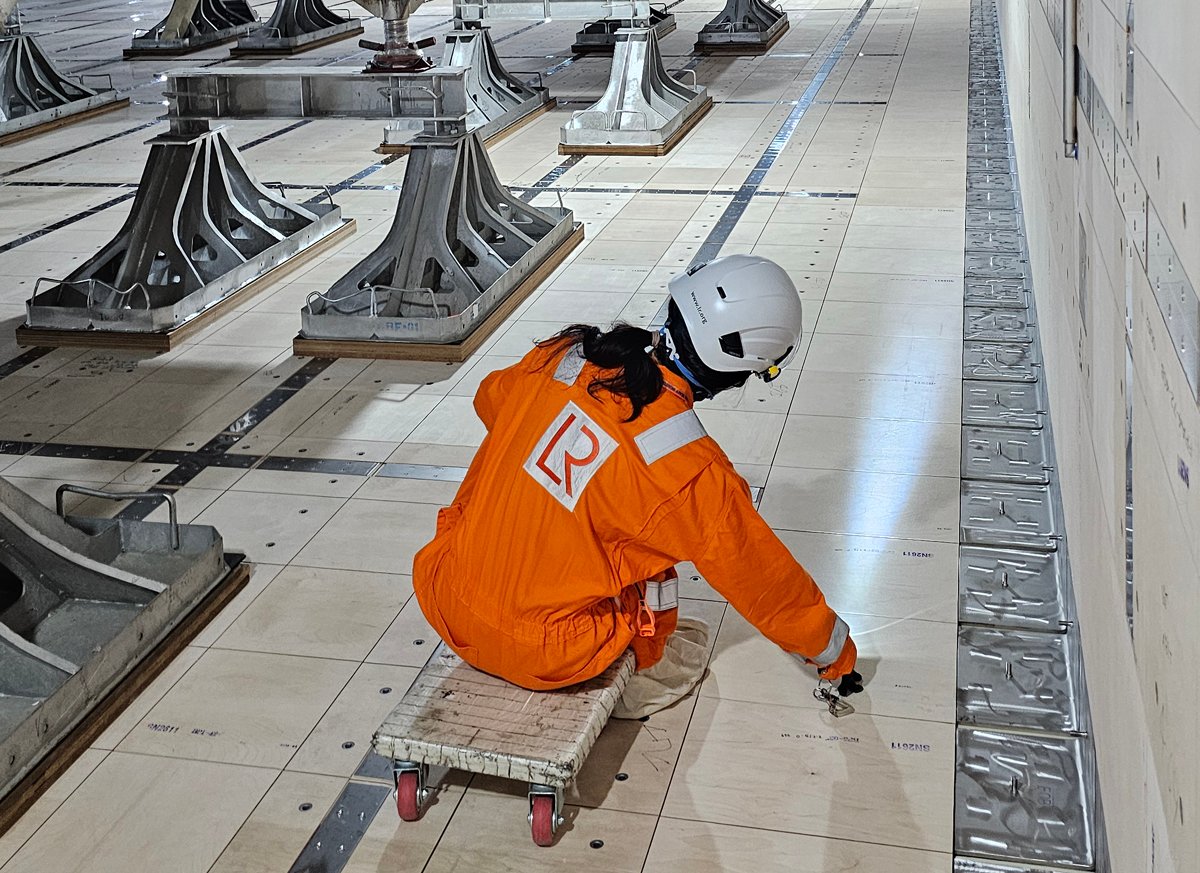 Suzie Kim, LR Trainee Surveyor