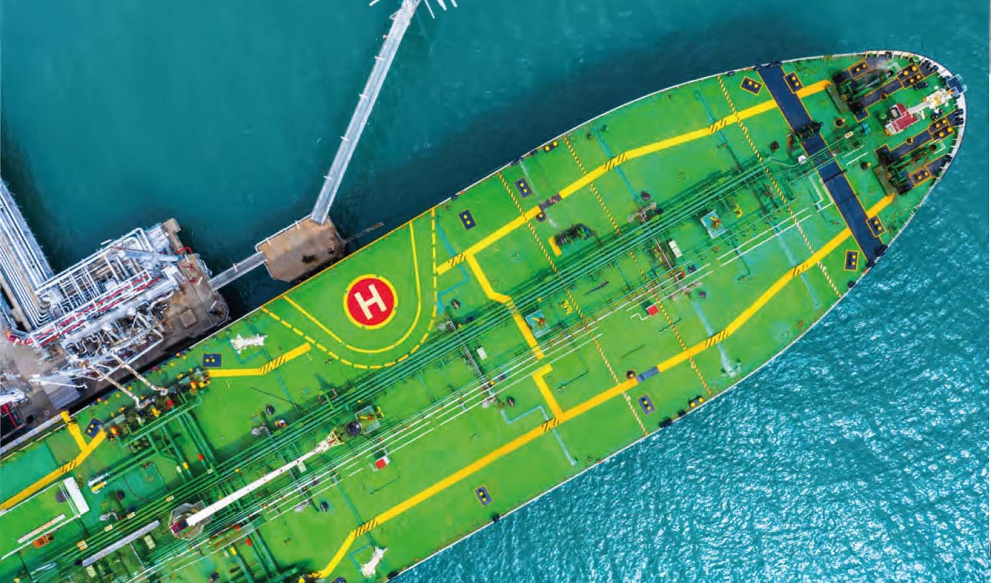 Ship landing from above