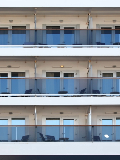 Cruise ship windows