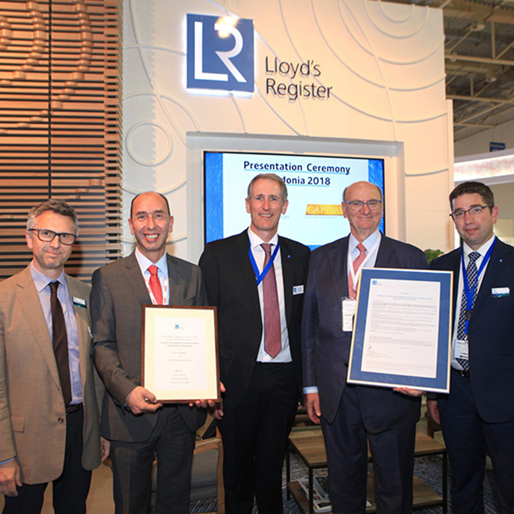 Capital awarded for ship management presentation by LR.