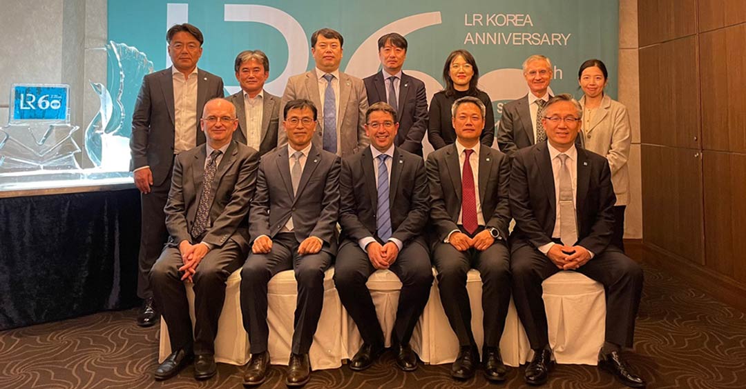 Group photo of Lloyd's Register and Korean shipbuilding representatives celebrating LR's 60-year anniversary in the country